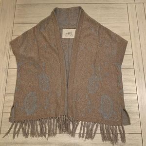 Angel of the North icebloom floral fringe sweater
